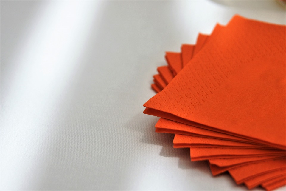 Comment choisir ses serviettes en papier quand on est traiteur